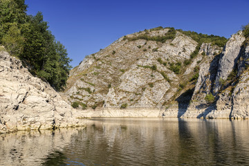 Fototapeta na wymiar Cliff and river landscape