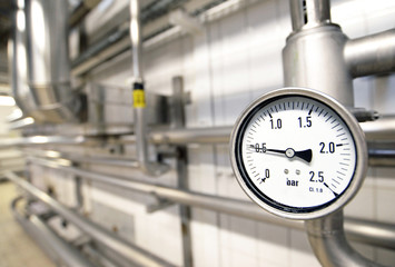 Messuhr bei Versorgungsleitungen // controll panel
