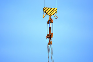 Крюковая подвеска - полиспаст подъемного строительного башенного крана