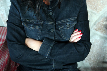 body language with arms