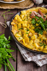 Frittata with herbs and ham