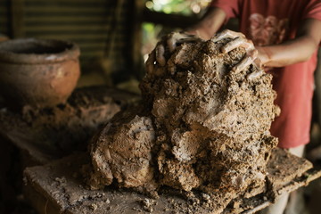 earthenware artistic.. Forming and moldingto
