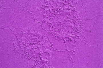 Dirty and swollen paint wal