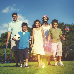 Family Park Enjoyment Picnic Summer Parents Child Concept