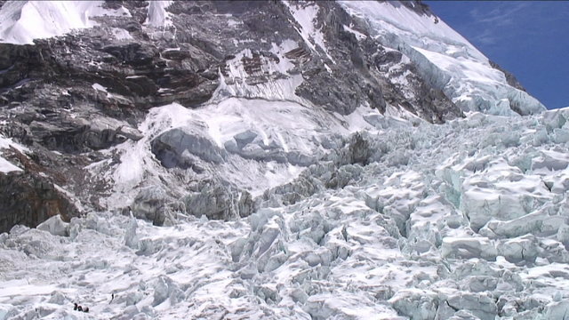 Tilt down from peak to Khumbu icefall