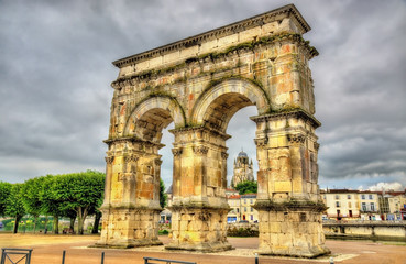 Fototapeta na wymiar Arch of Germanicus, an ancient Roman arch in Saintes, France