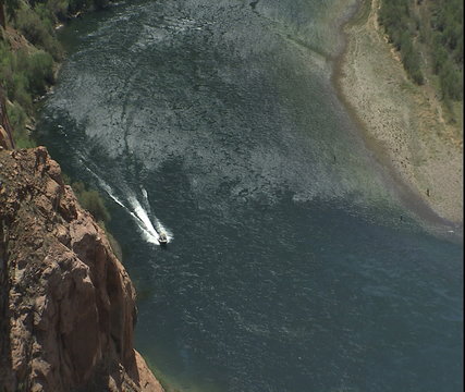 MWS of boat running up Colorado river