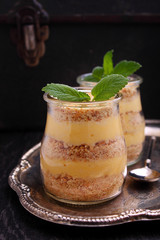 dessert of biscuit and cream of condensed milk (sawdust)