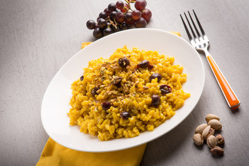 risotto with saffron grape and pistachio nut