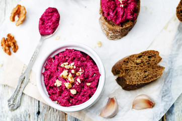 beet pesto