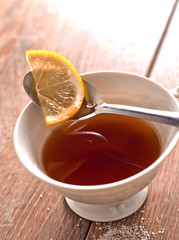 hot tea with lemon