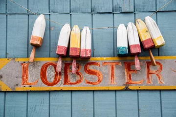 Zelfklevend Fotobehang Faded Lobster Sign © James Mattil