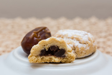 Dates and date cookies