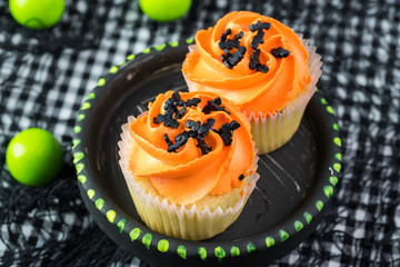 Halloween cupcakes.