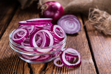 Fresh cutted Red Onion rings