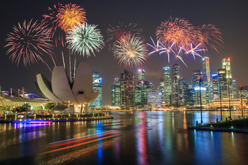 Fototapeta premium Fireworks over Marina bay