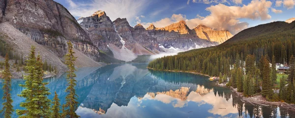 Crédence de cuisine en verre imprimé Canada Lac Moraine au lever du soleil, parc national Banff, Canada