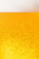 Crédence de cuisine en verre imprimé Bière Gros plan sur la bière