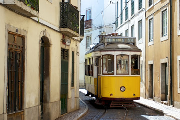 Naklejka na ściany i meble Lisbon Tram