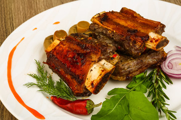 Roasted beef ribs