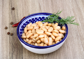 White canned beans