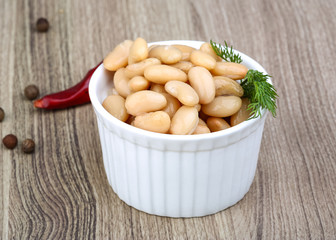 White canned beans