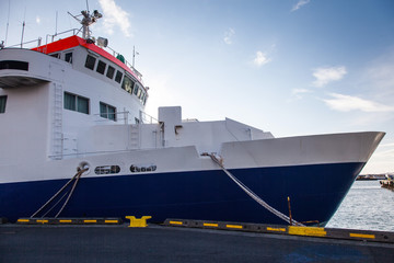 Ship mooring - view of a bow