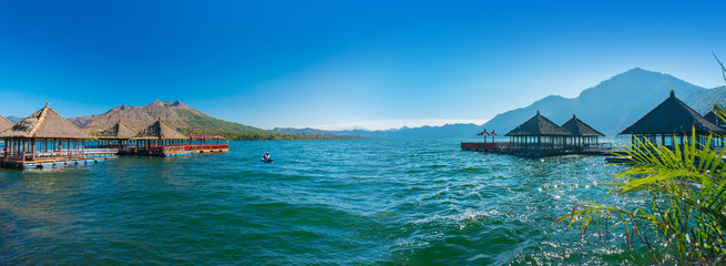 panoramic view floating restaurant