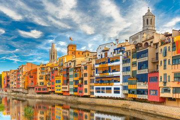 Fototapeta premium Colorful houses in Girona, Catalonia, Spain