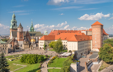 Wawel Castle and Wawel cathedral seen from the Sandomierska tower on sunny afternoon - obrazy, fototapety, plakaty