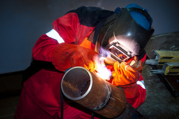  Welder works sparkle