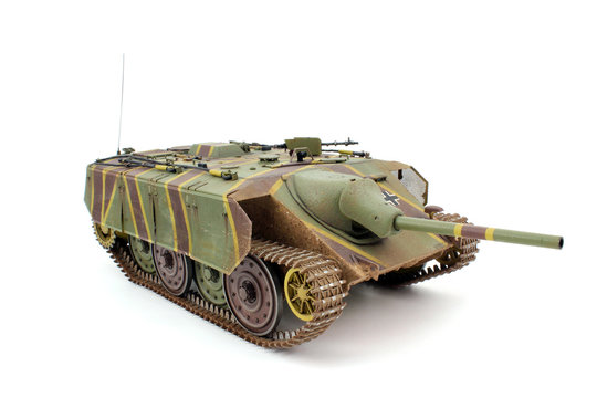 A scale model of the tank E-10