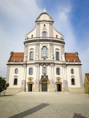 Fototapeta na wymiar basilica of Altoetting