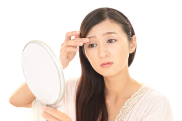 お肌が気になる女性