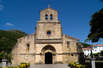 Fototapeta na wymiar Santa Maria del Puerto, Church, Santoña, Catabria, Spain