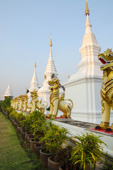 Fototapeta premium Buddhist Temple Lion Statue