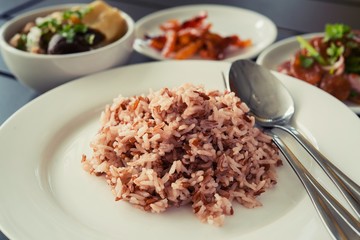 brown rice organic cooked ready to eat for good health.