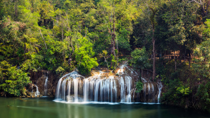 Fototapeta premium Sai Yok waterfall