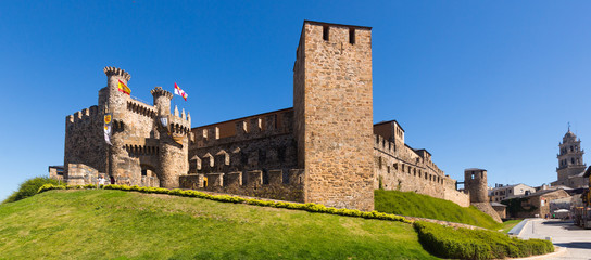 emplar Castle and city street.  Ponferrada