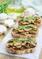 Balsamic mushrooms and green onion bruschetta