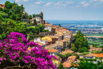 landscape with roofs of houses in small tuscan town in province - obrazy, fototapety, plakaty
