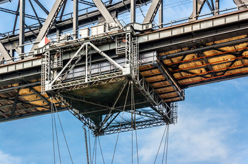 Rendsburg - Hochbrücke Aufhängung der Schwebefähre