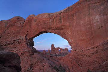 Turrent Arch in Arches National Park © alphadogdesign