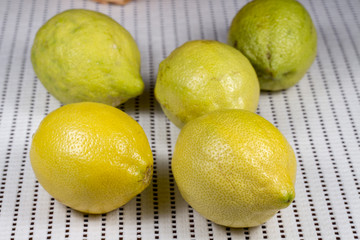 Green and yellow lemons