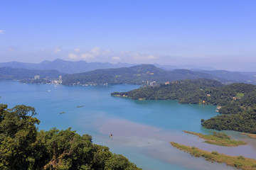 Fototapeta na wymiar The famous Sunmoon lake at Taiwan