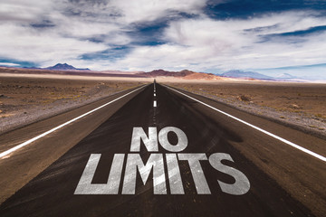 No Limits written on desert road - obrazy, fototapety, plakaty