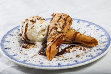 Cannoli with ice cream