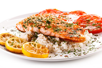 Grilled salmon and vegetables 