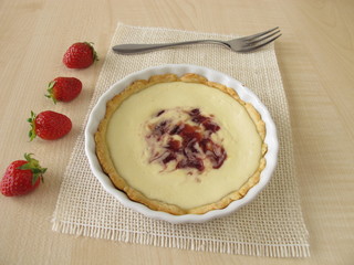 Cheese strawberry tart