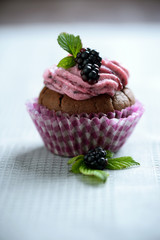 Schoko-Brombeer-Cupcake, vegan